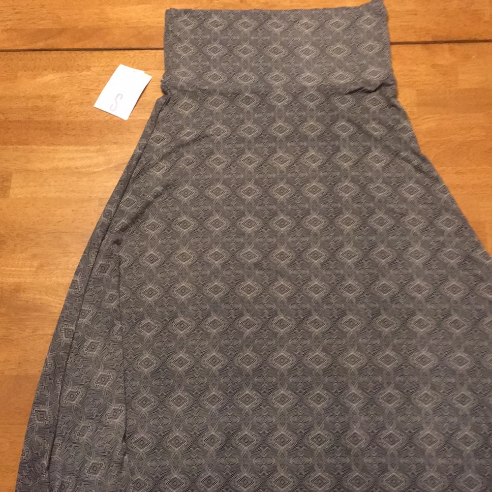 Lularoe S Maxi skirt